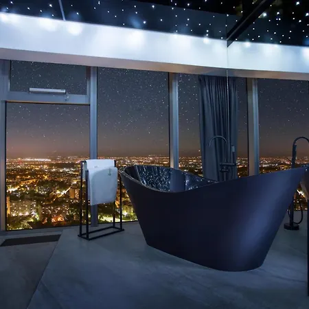 Apartment In The Sky - W Sky Tower *