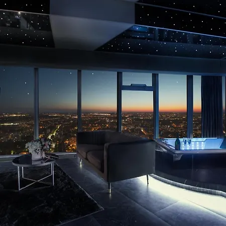 Sky Tower - In The Sky Apartment *