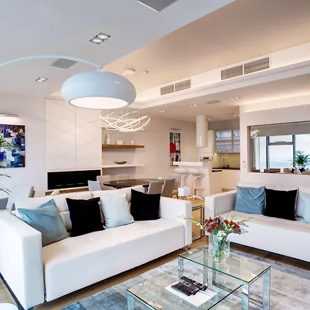 Sky Tower - In The Sky Apartment *