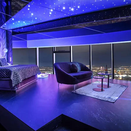 Sky Tower - In The Sky Apartment Breslau