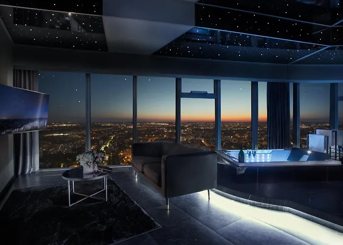 Sky Tower - In The Sky Apartment *