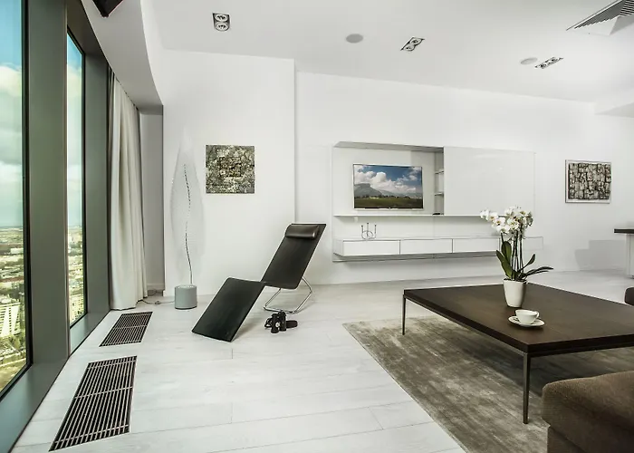 Sky Tower - In The Sky Apartment *